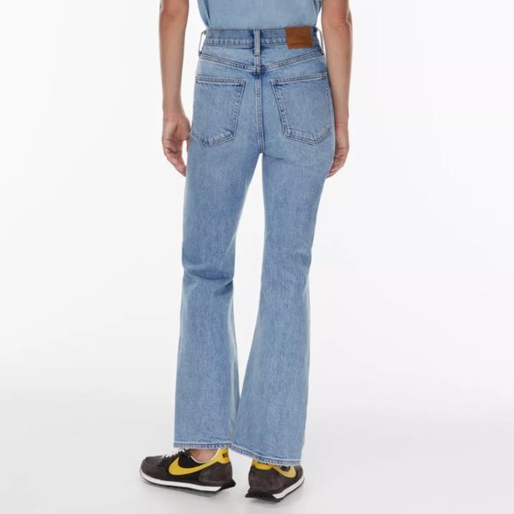 Aritzia Denim Forum NWT The Twiggy High Rise Flare Jeans - Picture 4 of 9